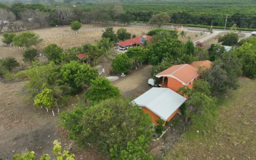 Turnkey Cabin Business Opportunity in Santa Rita, Guanacaste