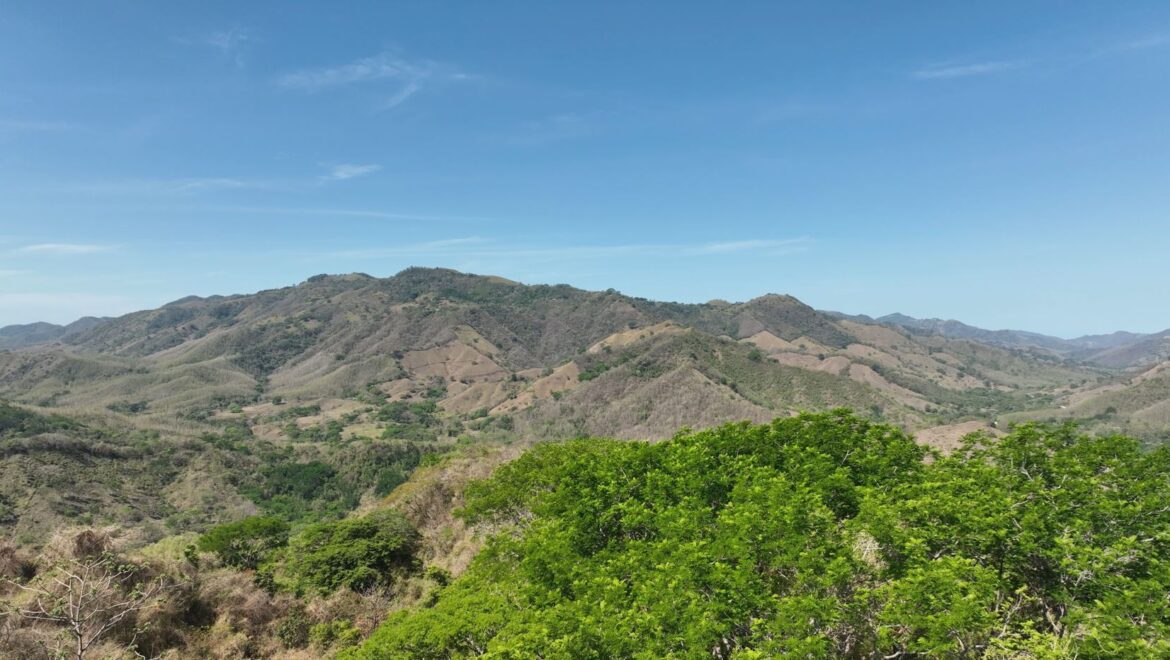 Expansive 41-Hectare Mountain Finca Near Hojancha