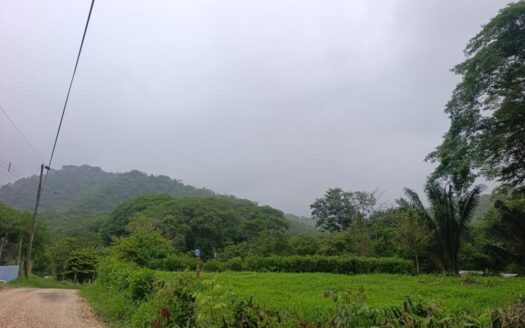 1,800 m² Lot Just 10 Minutes from the Beach on the Nicoya Peninsula For Sale